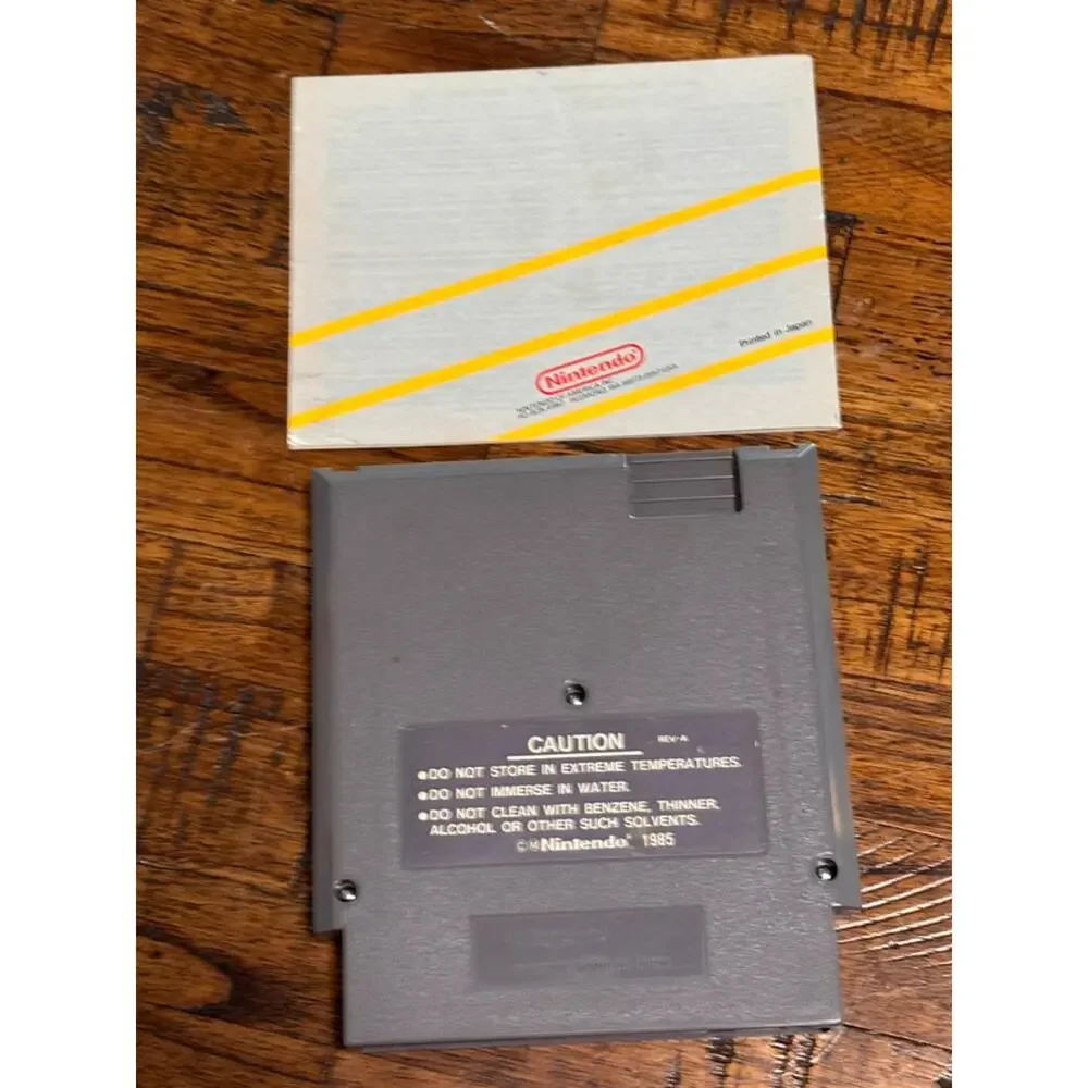 Super Mario Bros, Duck Hunt, WC Track Meet (NES, 1988) Cart w/ Manual